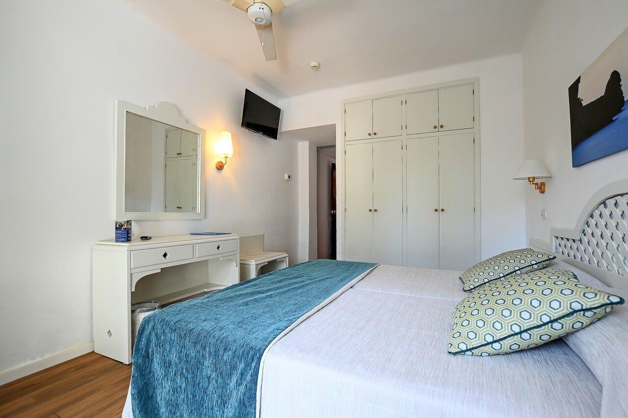 Pinos Playa Hotell 3*