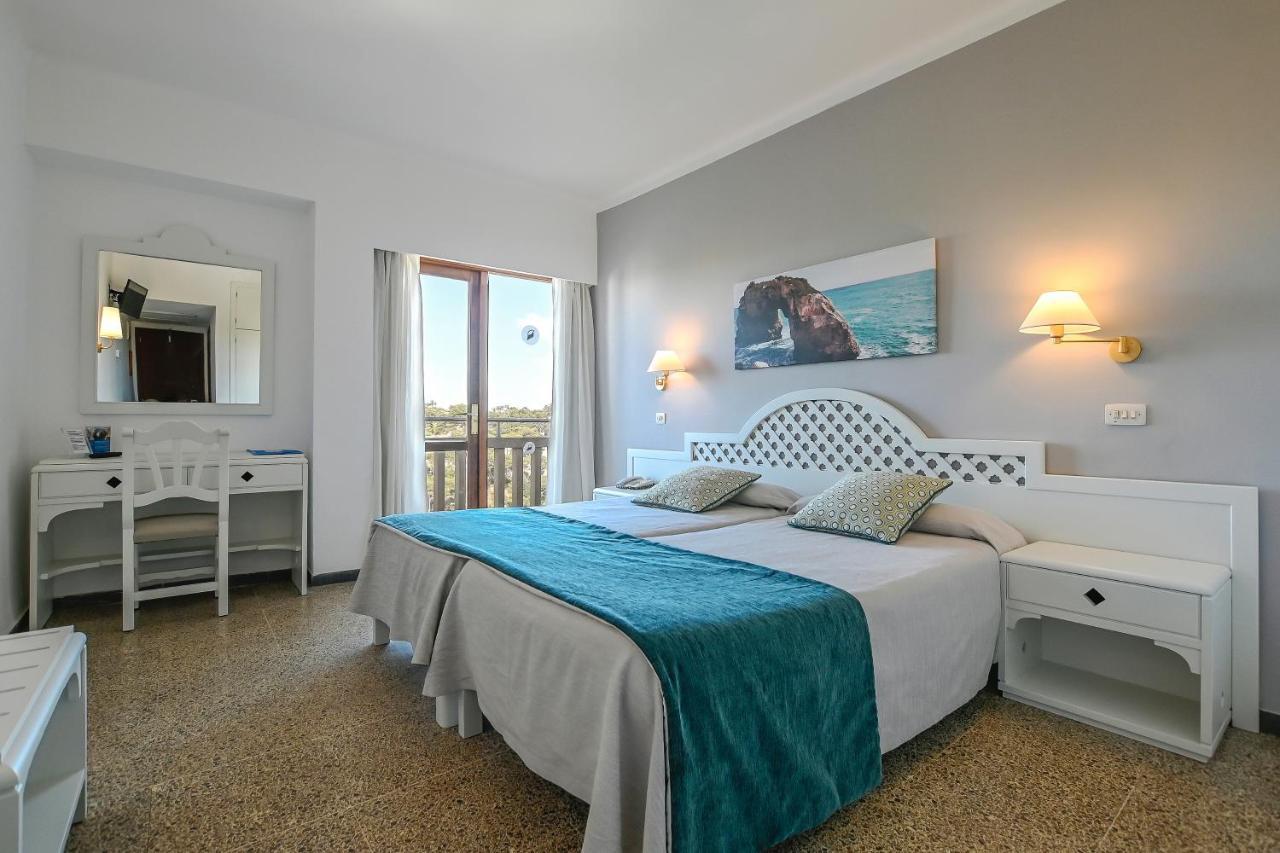Pinos Playa Hotell