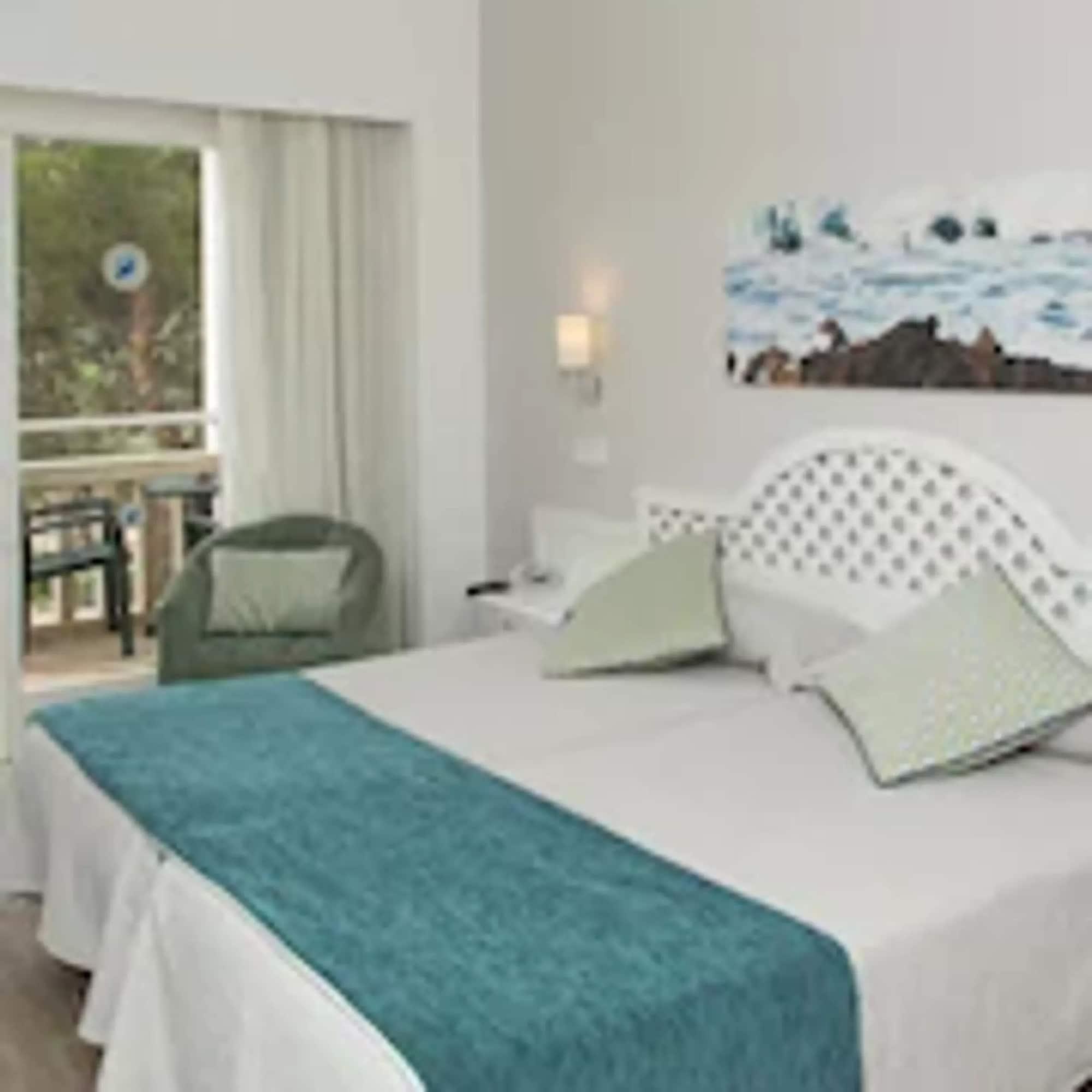 Pinos Playa Hotell