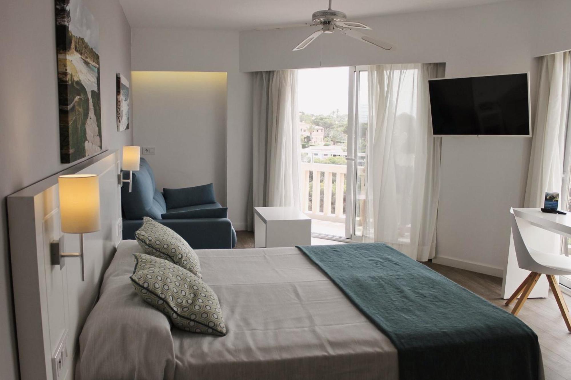 Pinos Playa Hotell 3*